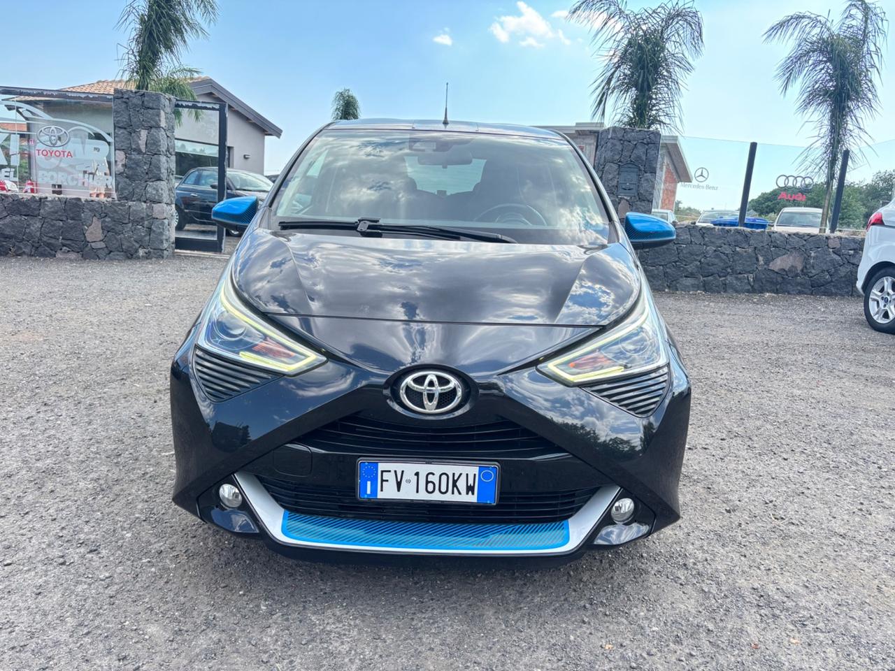 Toyota Aygo Connect 1.0 VVT-i 72 CV 5 porte x-clusiv