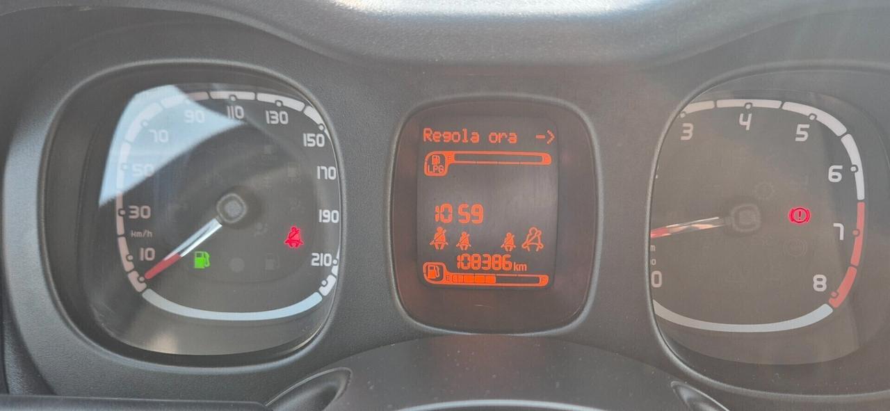 Fiat Panda 1.2 EasyPower Easy GPL casa madre