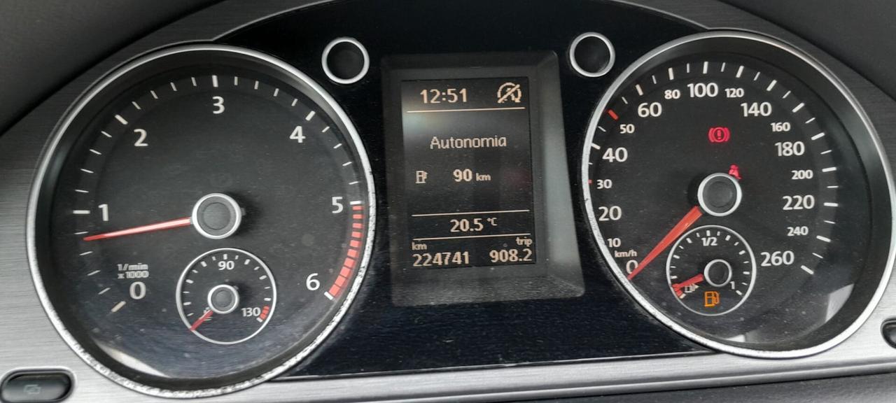 VOLKSWAGEN PASSAT 1.6 105 CV