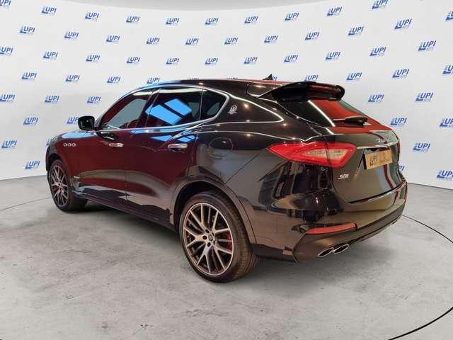 Maserati Levante V6 430 CV AWD Gransport