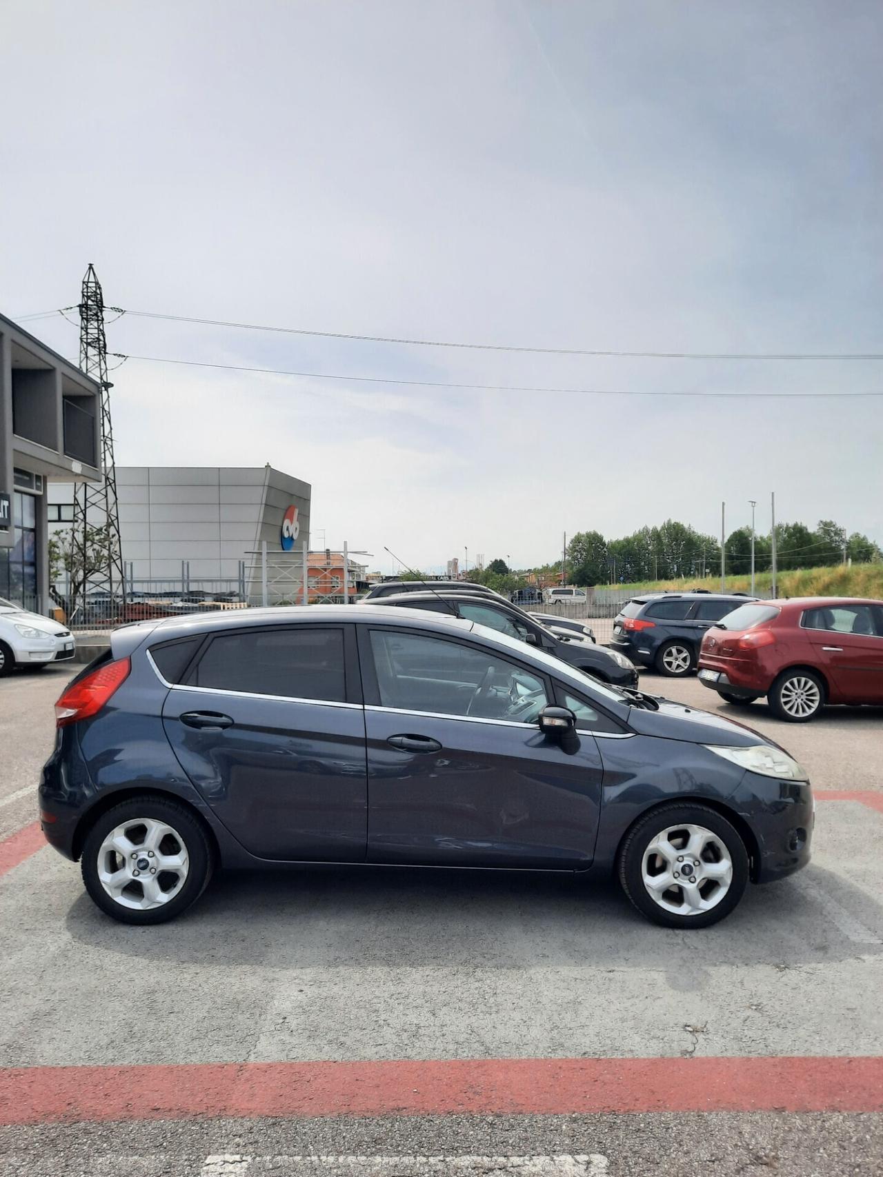 Ford Fiesta 1.6 TDCi 95 CV 5p. Titanium