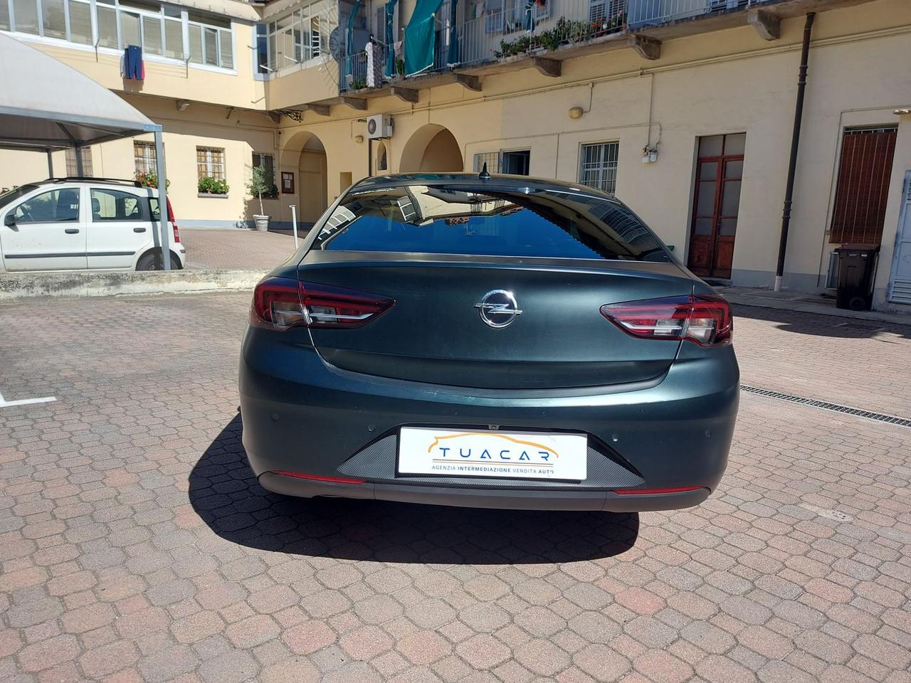 Opel Insignia 1.6 Innovation cdti 136 cv 4p