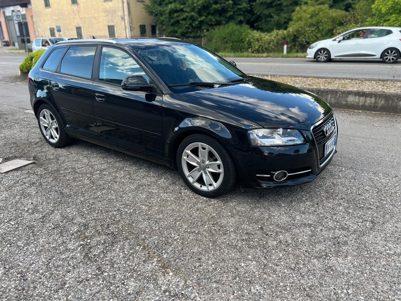 Audi A3 SPB 1.6 TDI 105 CV CR Ambition