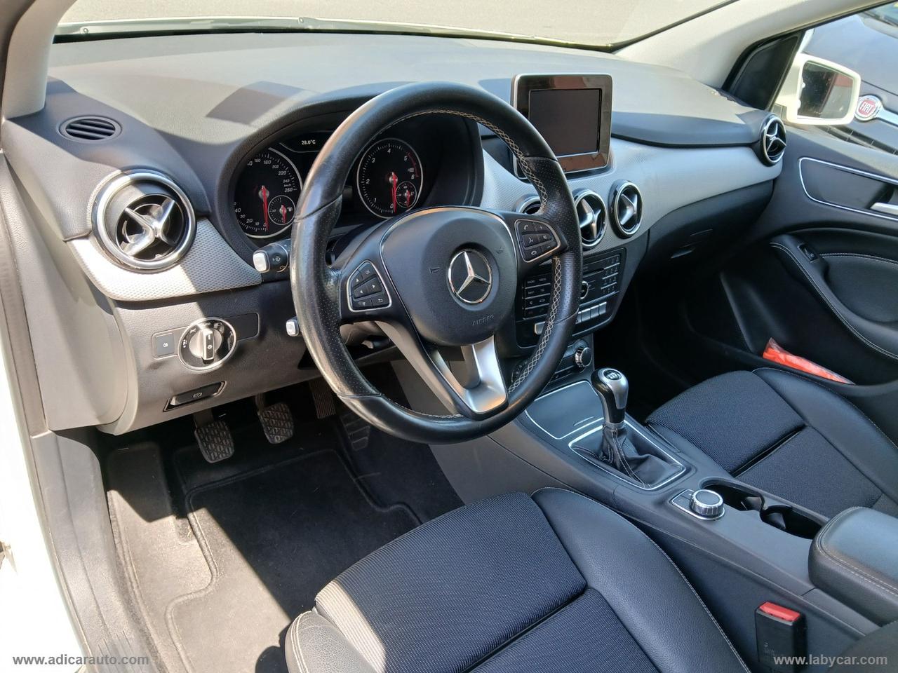 MERCEDES-BENZ B 180 d Sport