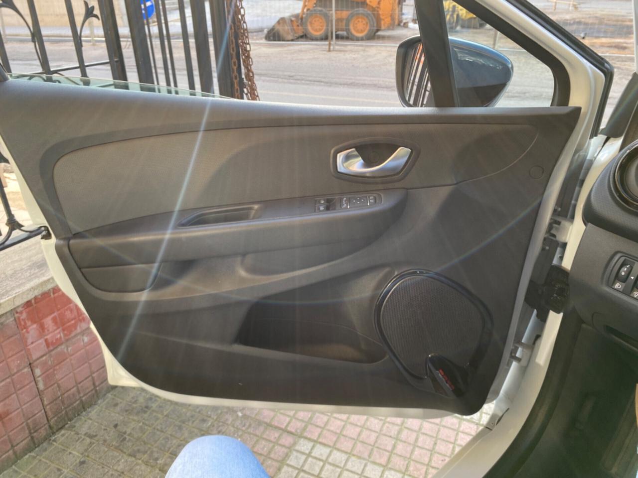 Renault Clio dCi 75 CV 5 porte Moschino - 2019