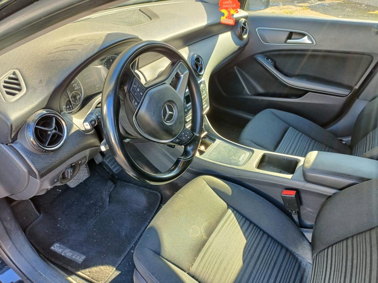 Mercedes-benz A200 CDI Premium - 2013