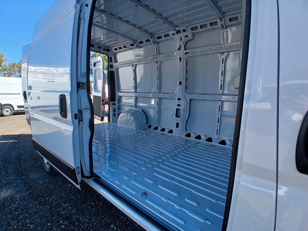 Peugeot Boxer 330 2.2 BlueHDi 120 S&S PC-TN Furgone