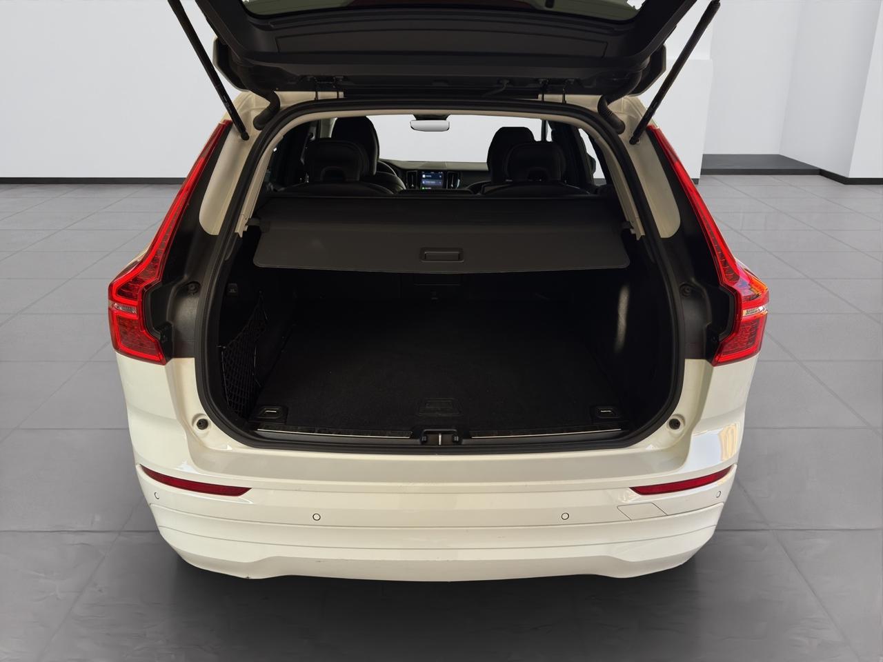 VOLVO XC60 B4 AWD MILD HYBRID MOMENTUM - 2021