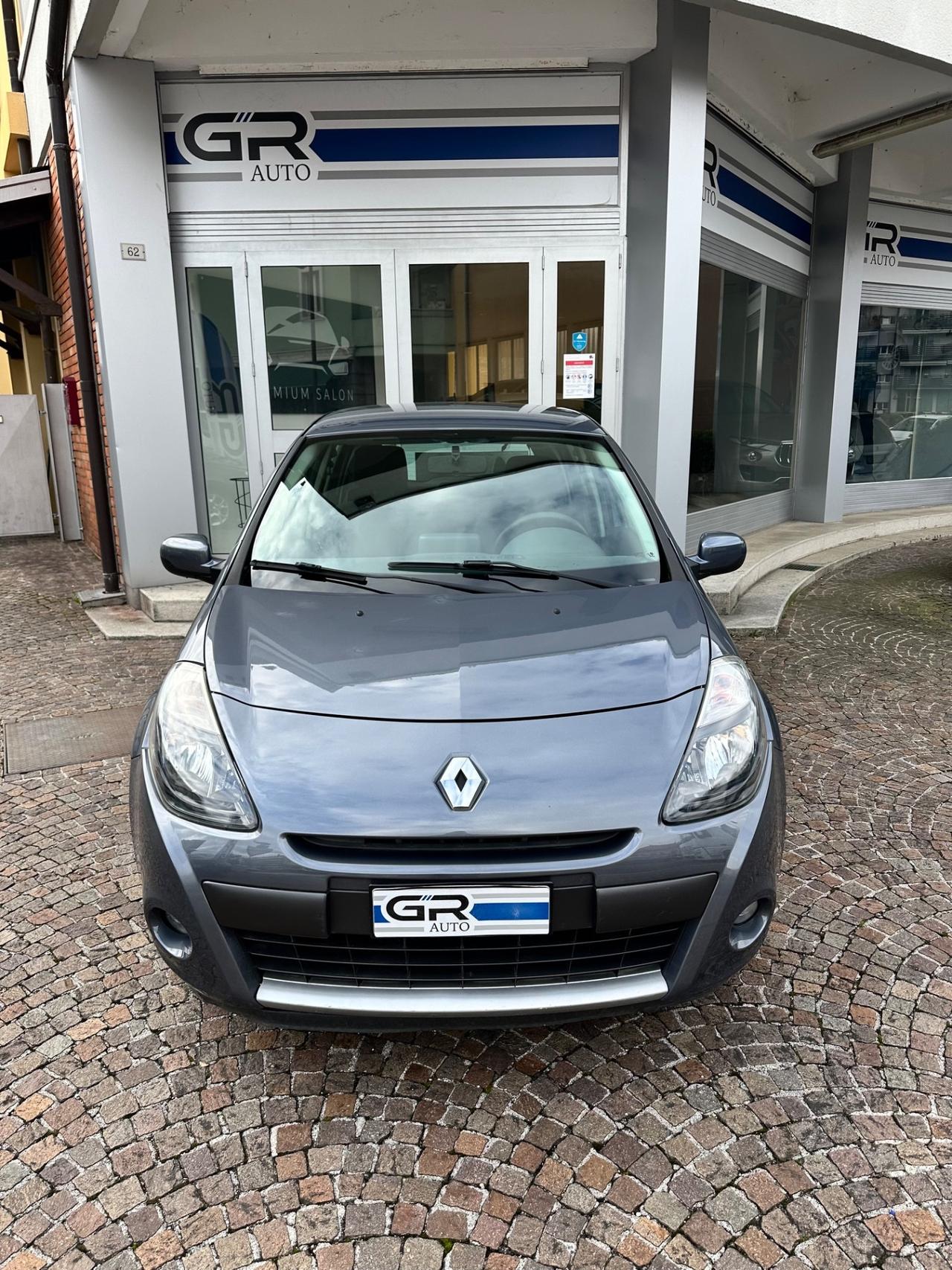 Renault Clio 1.2Bz 75Cv 5P - Neopatentati