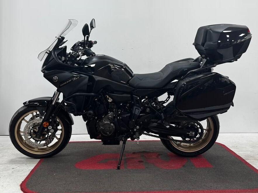 Yamaha Tracer 7 GT per patente A2