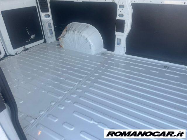 PEUGEOT Boxer 35 2.2 BlueHDi 140 S&S PM-TM Furgone