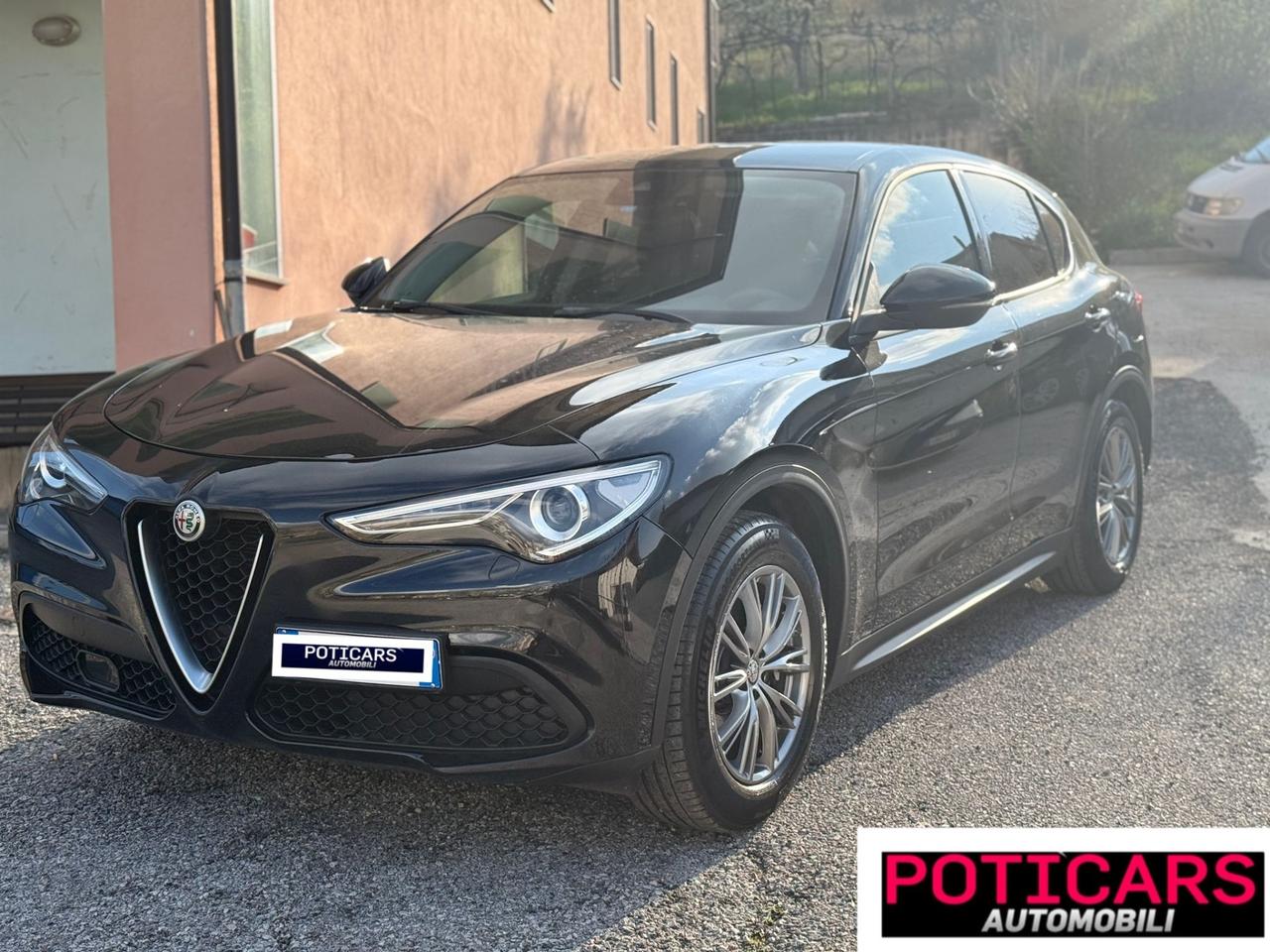 Alfa Romeo Stelvio 2.2 Turbodiesel 160 CV AT8 RWD Business