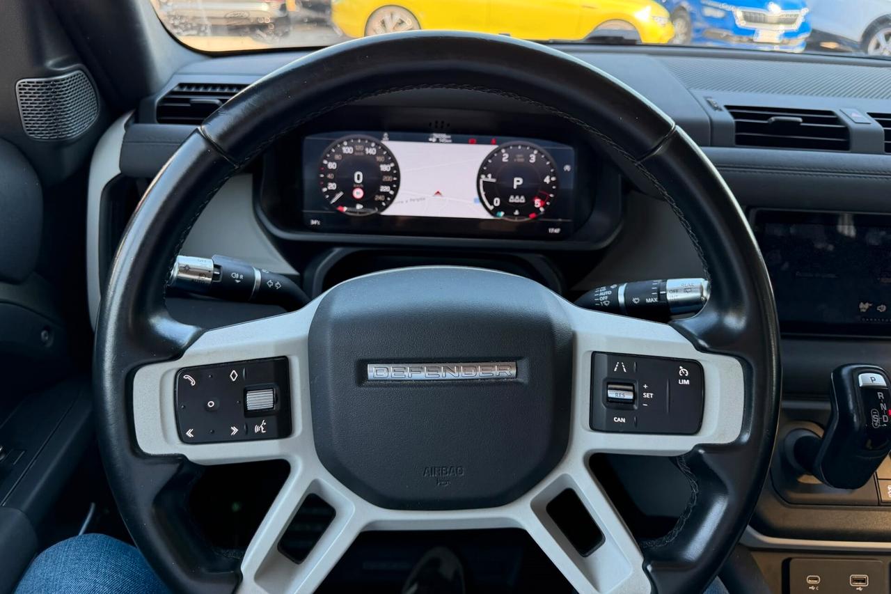Land Rover Defender 3.0D 250 CV AWD X-Dynamic HSE