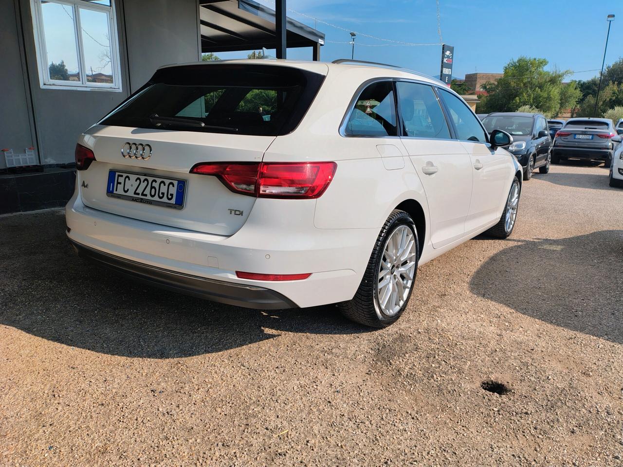 Audi A4 2.0 TDI 150 CV ultra Business Sport