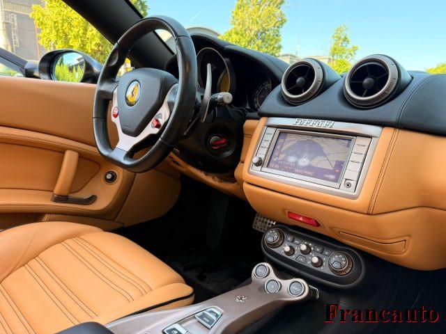 FERRARI California DCT