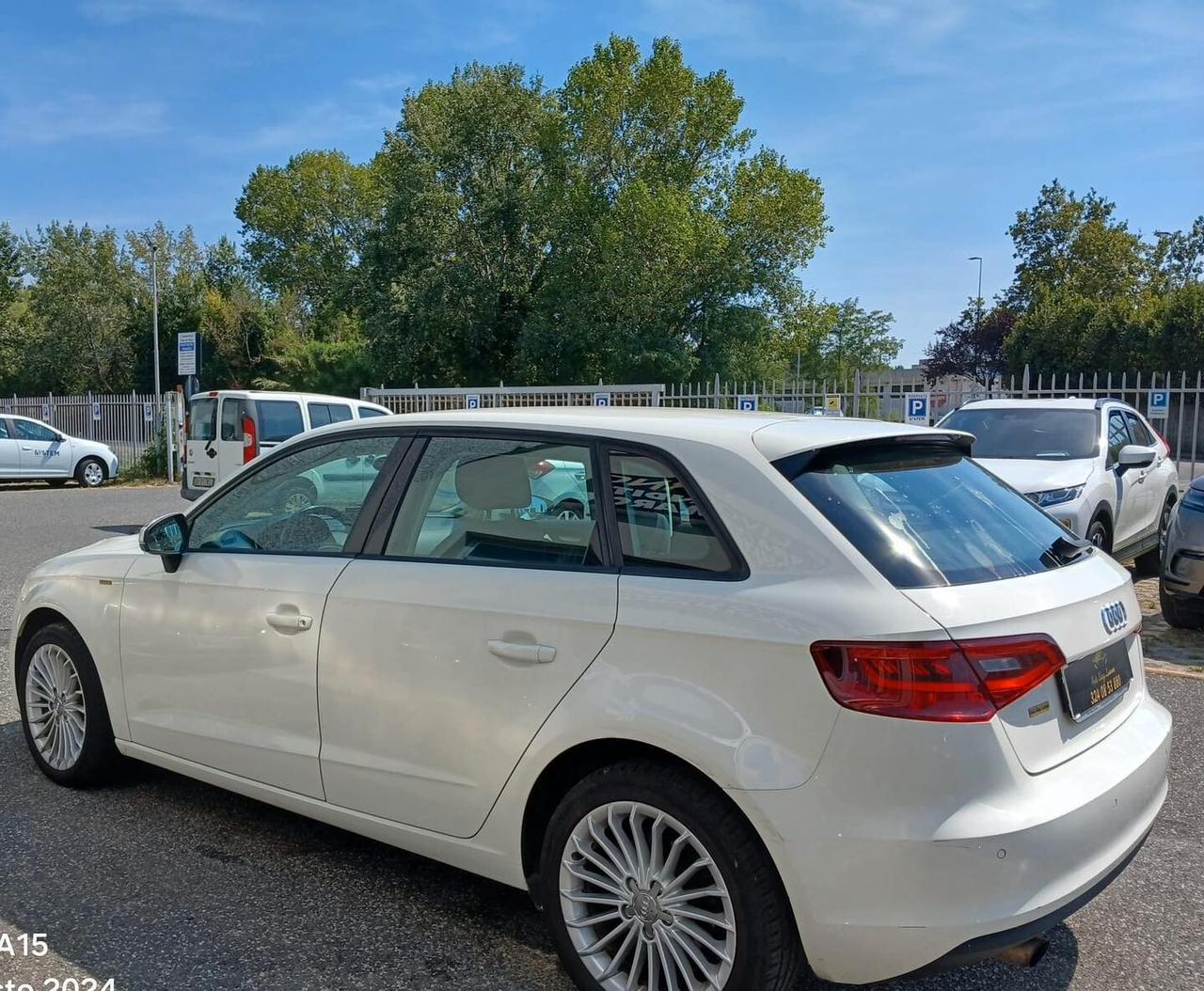 Audi A3 Cabrio 1.6 TDI clean diesel Ambition