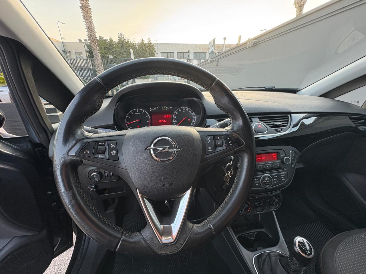 Opel Corsa 1.2 5 porte Black Edition GPL