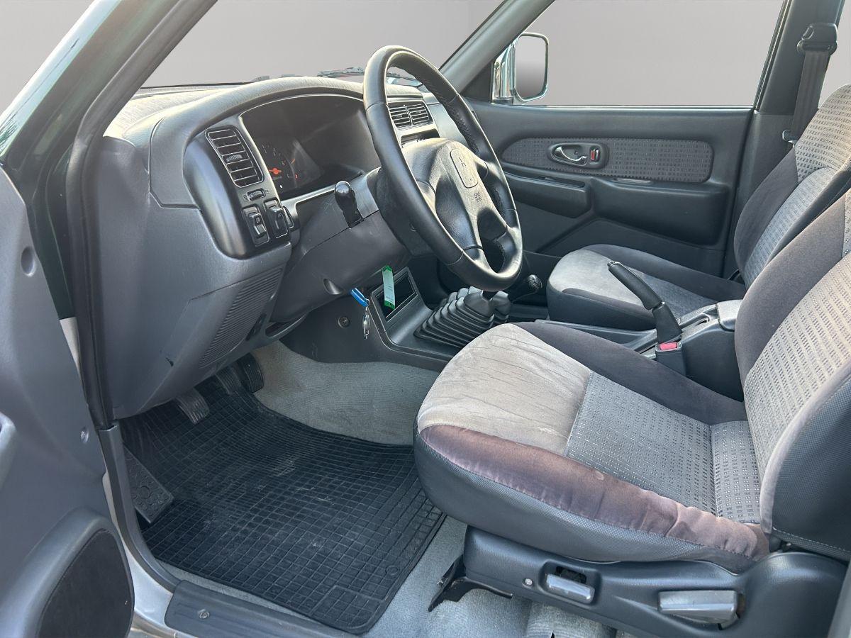 MITSUBISHI - L200 - d.cab 2.5 tdi Intense 4wd 115cv