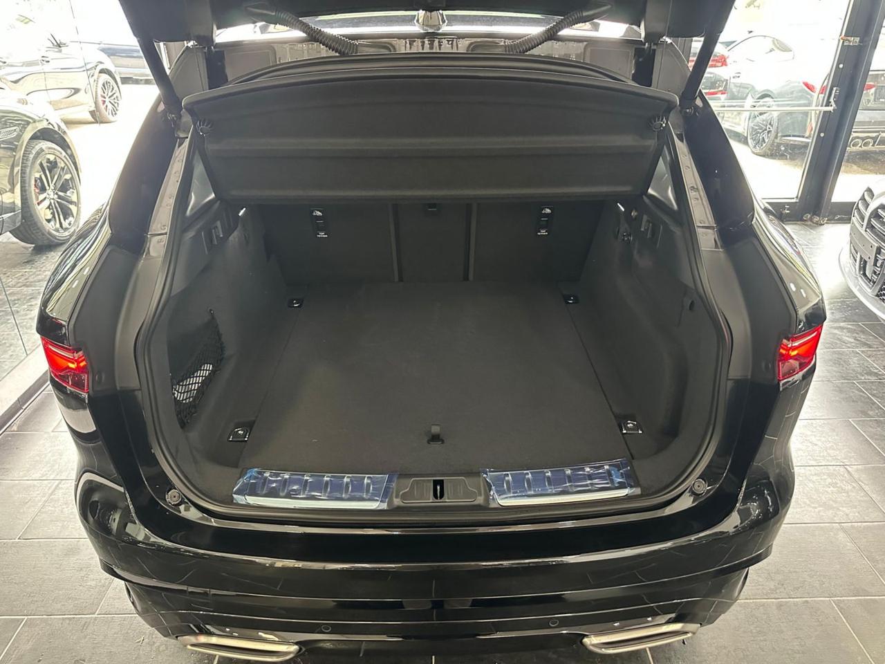 Jaguar F-Pace SE R-Dynamic AWD Navi Tetto C21 BlackPack RDynamic