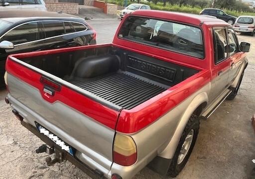 Mitsubishi L200 2.5 TD cat 4WD Double Cab Invite