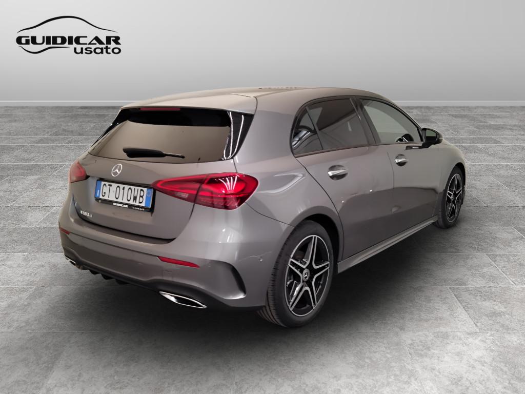Mercedes-Benz Classe A - W177 2023 - A 180 d AMG Line Advanced Plus auto