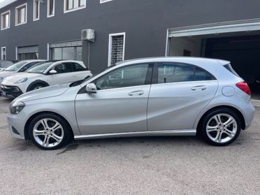 MERCEDES-BENZ A 180 Premium