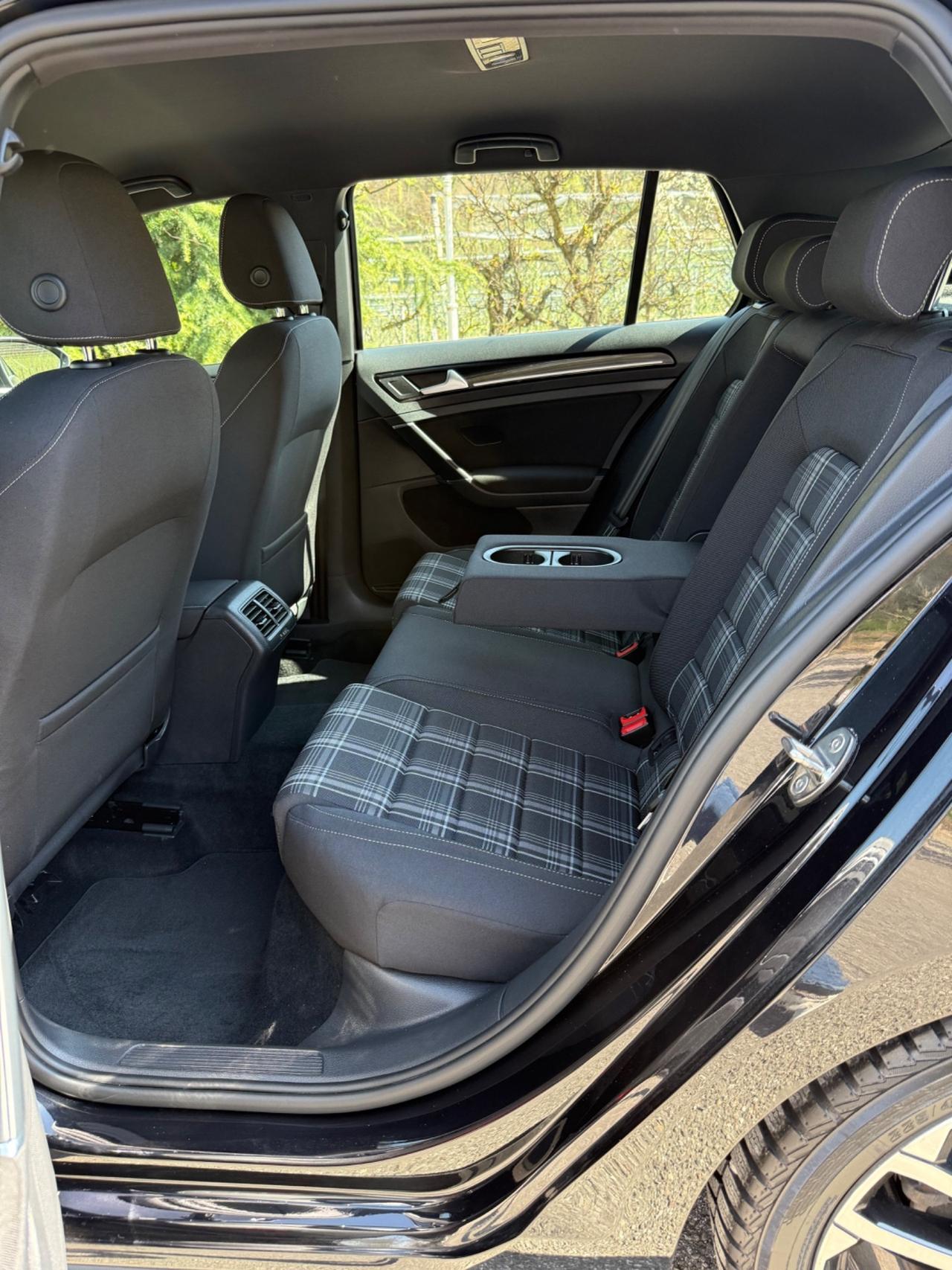 Volkswagen Cross Golf GTD 2.0 TDI DSG 5p. BlueMotion Technology