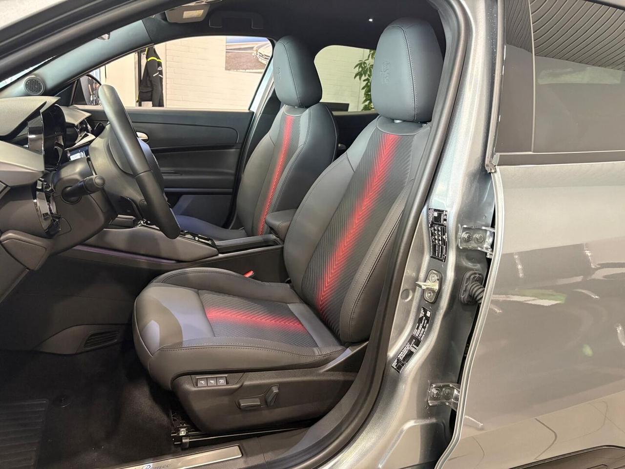 Alfa Romeo Junior 1.2 ibrida Q4 145cv edct6