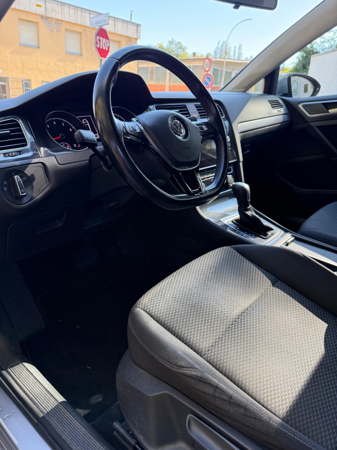 Volkswagen Golf 1.5 TGI DSG benzina/metano 130cv