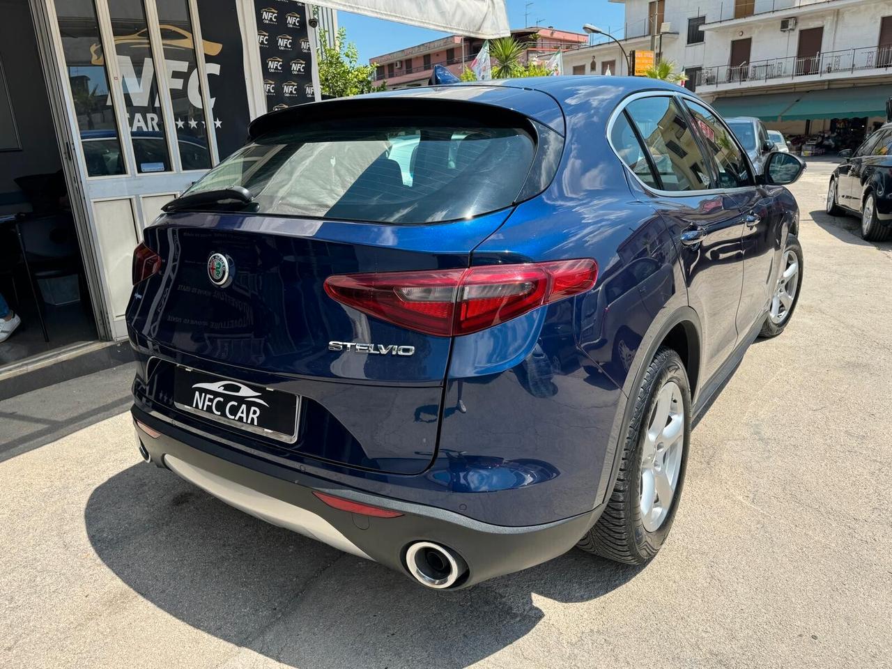 Alfa Romeo Stelvio 2.2 Turbodiesel 180 CV AT8 RWD Super