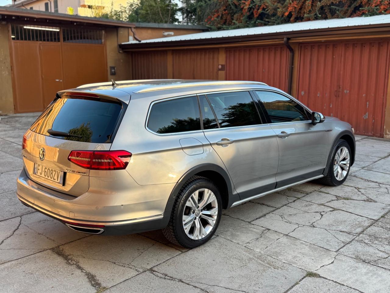 Volkswagen Passat Variant 2.0 TDI 190 CV 4MOTION DSG Highline BMT