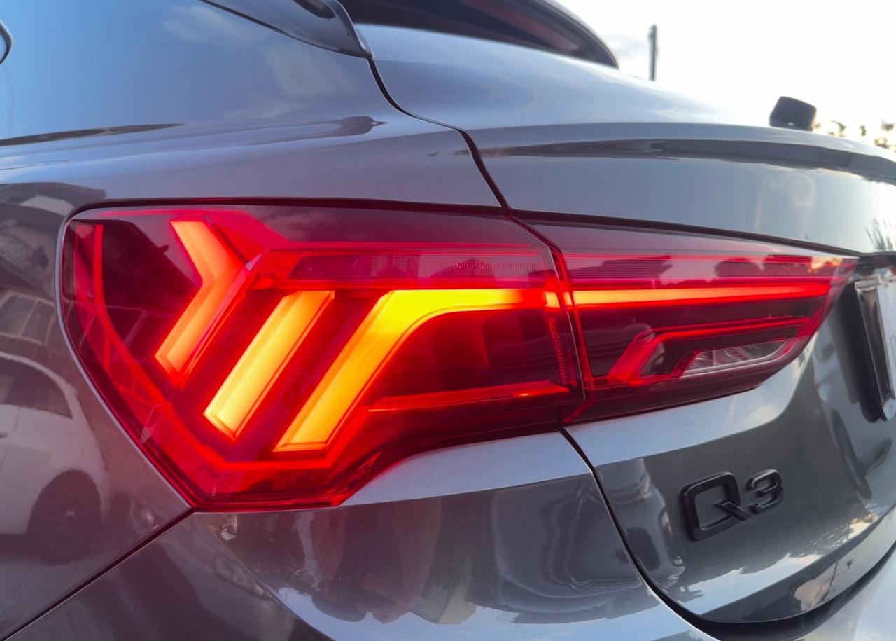 Audi Q3 Sportback 40 TDI quattro S tronic line edition IDENTITY BLACK