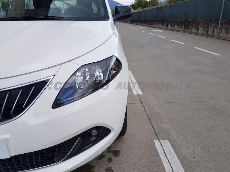 Lancia Ypsilon My24 402 Platino 1.0