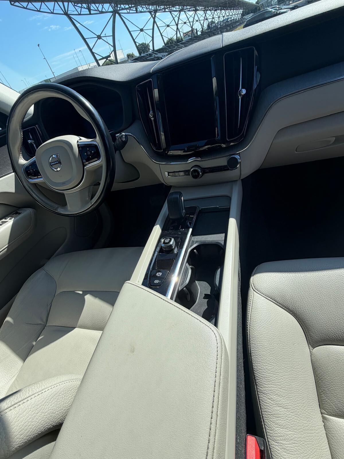 Volvo XC 60 XC60 B4 (d) AWD automatico Ultimate Dark N1 (AUTOCARRO)