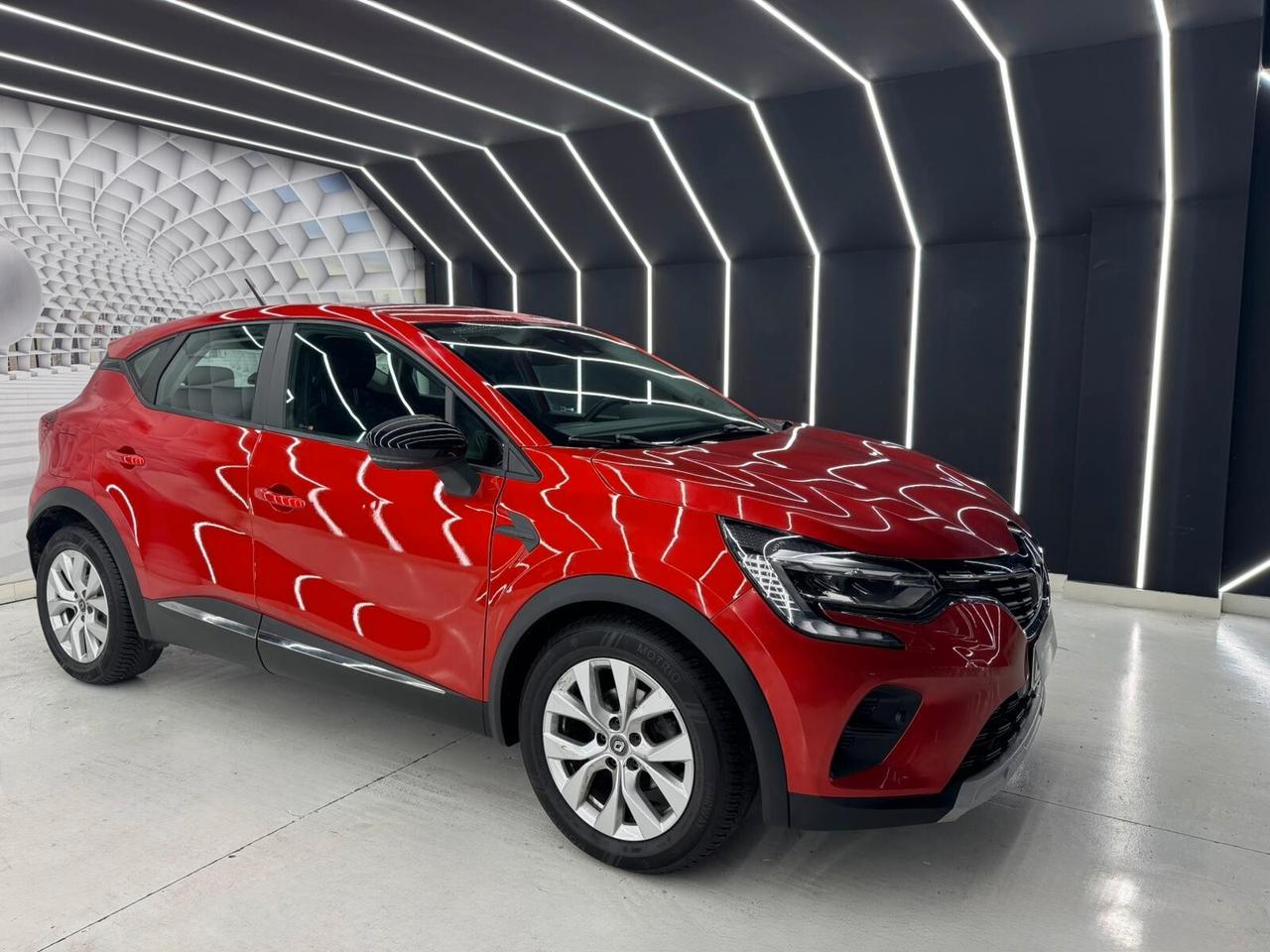 Renault Captur TCe 101CV-KM CERTIFICATI-12 MESI DI GARANZIA-PERMUTE