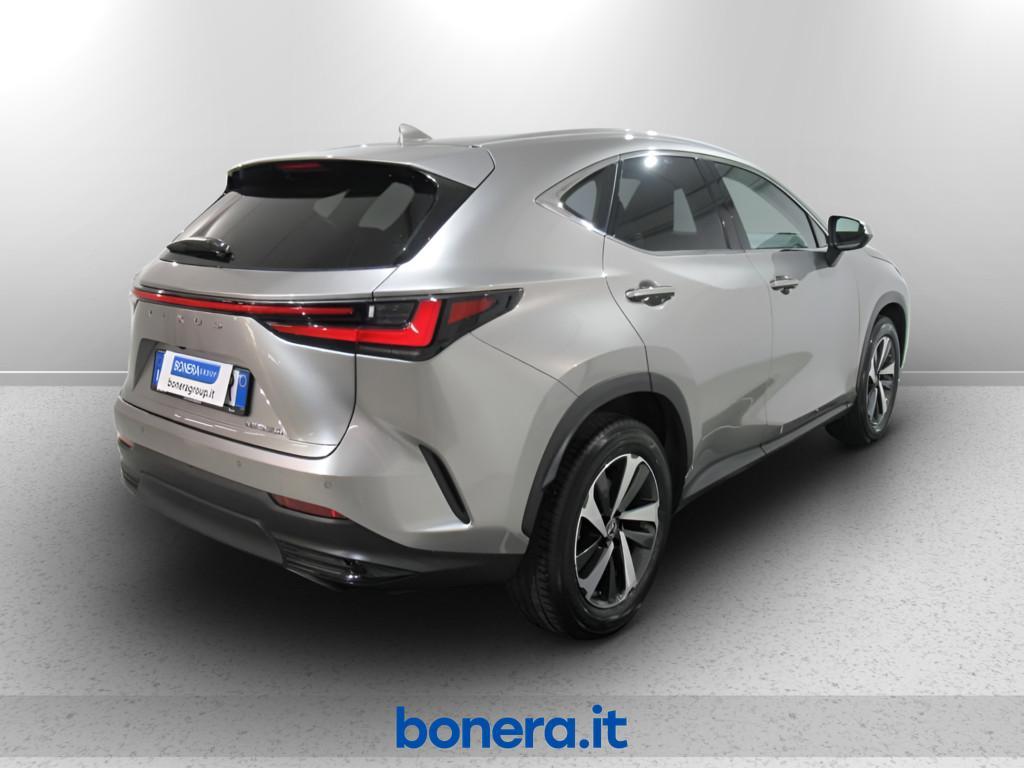 Lexus NX 2.5 Hybrid Premium 4WD e-CVT