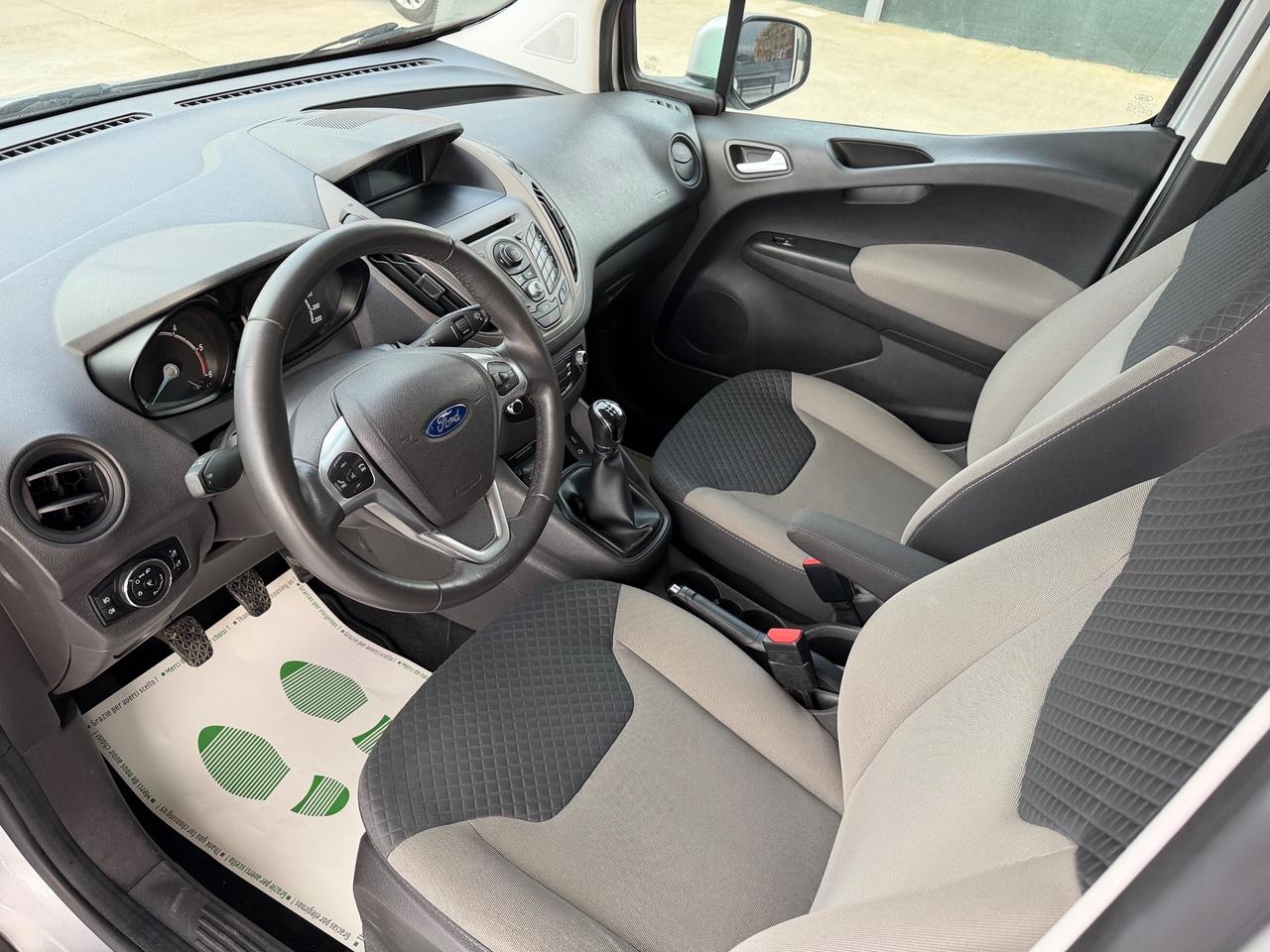 Ford Tourneo Courier 1.5 TDCI 75 CV Titanium