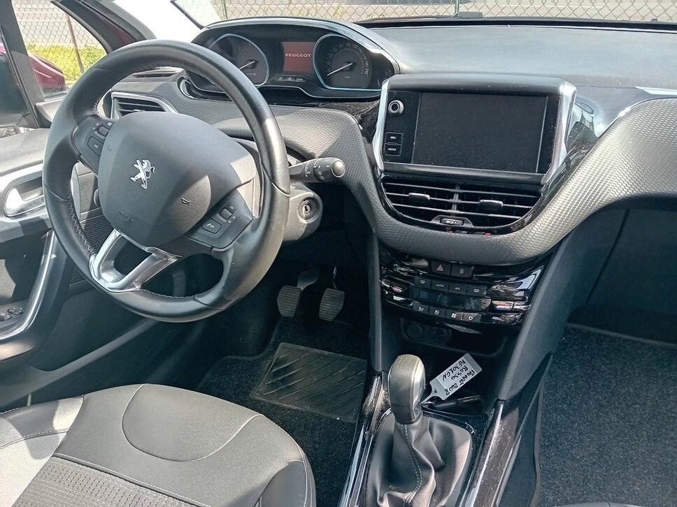 Peugeot 2008 BlueHDi 100 Allure
