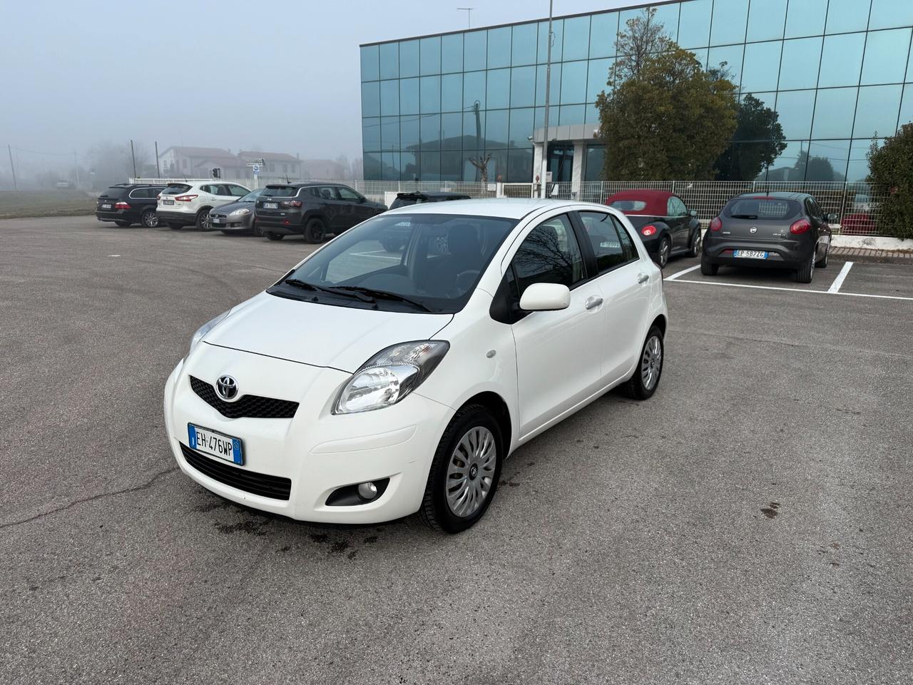 Toyota Yaris 1.0 5 porte Sol