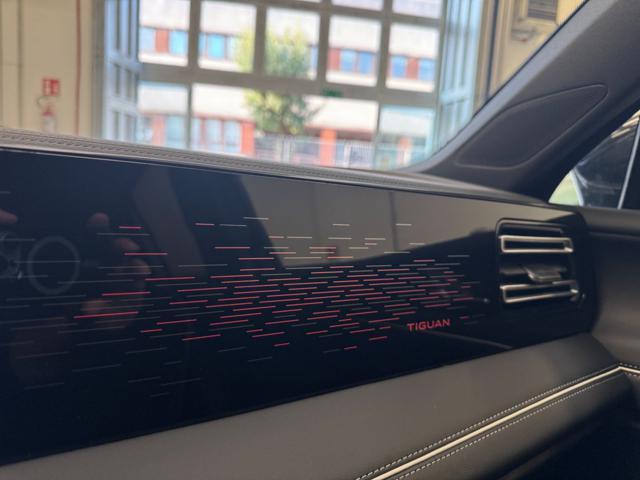 VOLKSWAGEN Tiguan 1.5 eTSI 150 CV DSG Elegance KM.0 PRONTA CONSEGNA