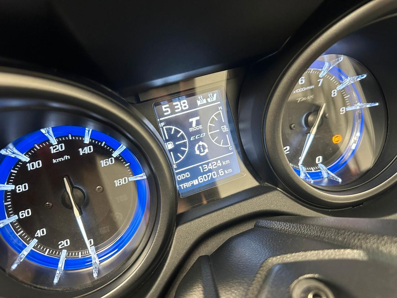 YAMAHA T-MAX TMAX 560 TECH MAX 2021 13.000KM