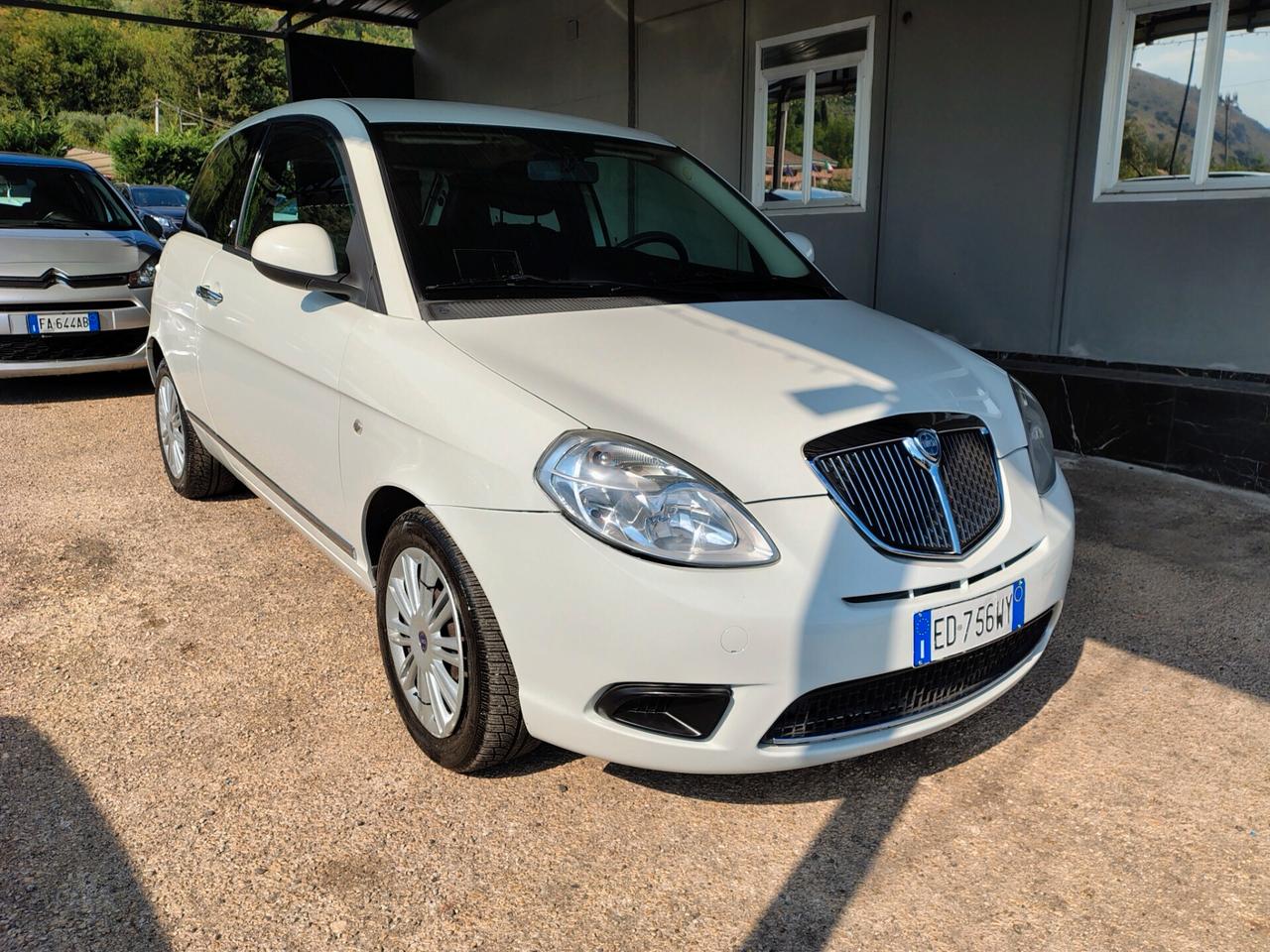 Lancia Ypsilon 1.2 Elle