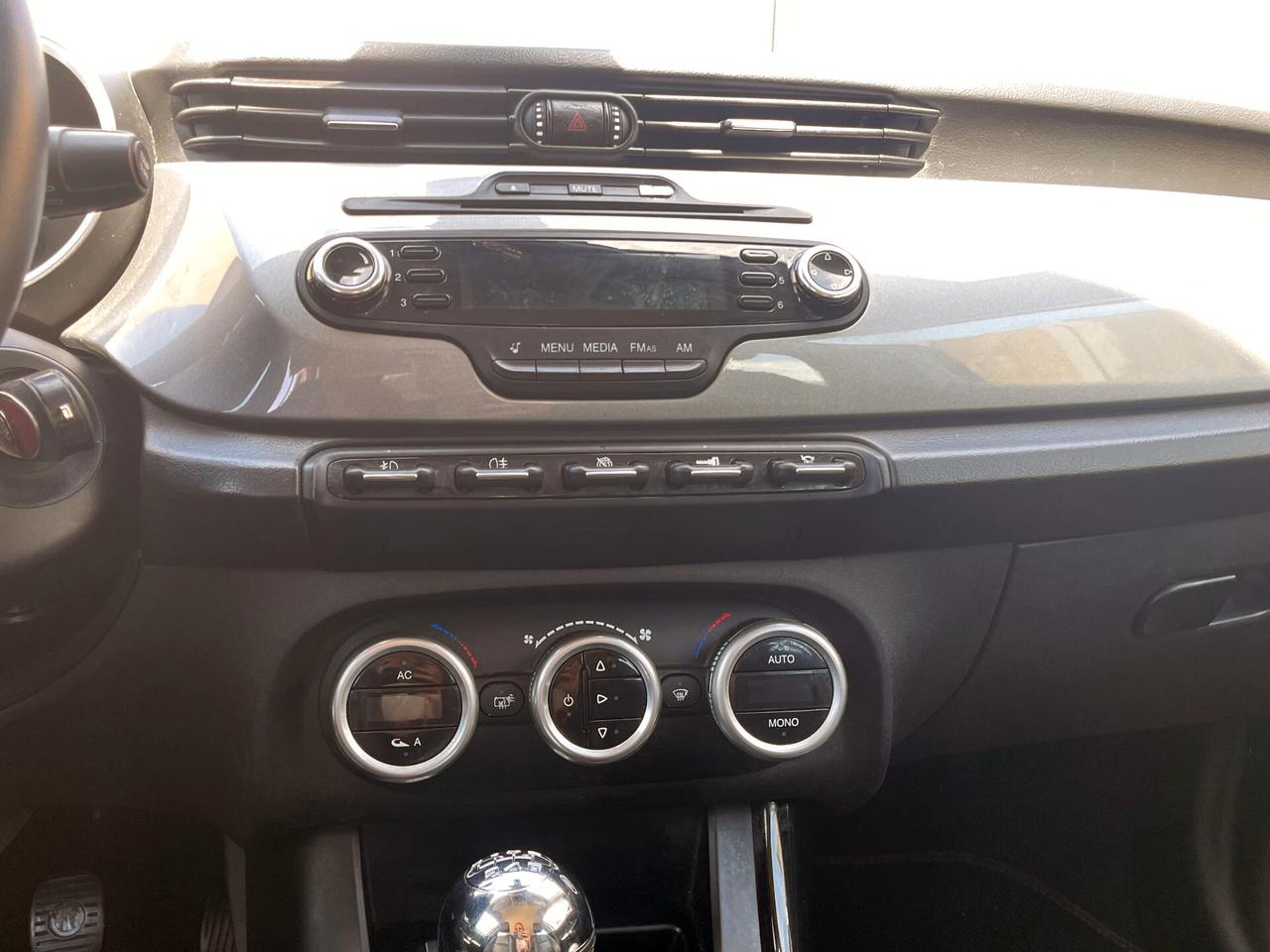 Alfa Romeo Giulietta 1.6 JTDm-2 105 CV Distinctive