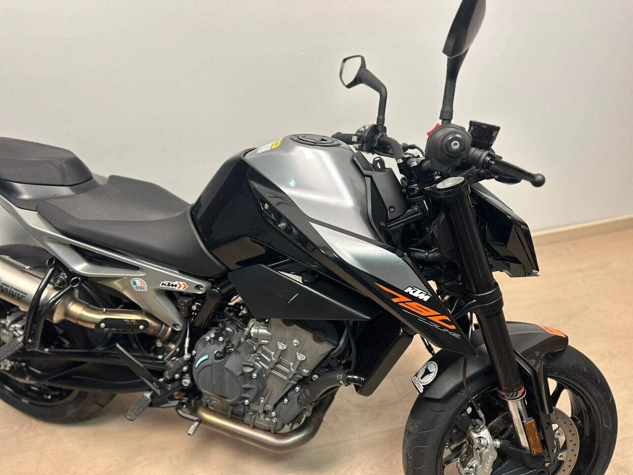 KTM DUKE 790 SCARICO MIVV DA 99€ AL MESE