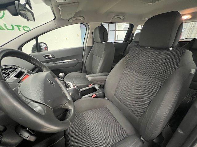 PEUGEOT 5008 I - 1.6 hdi 8v Active 115cv