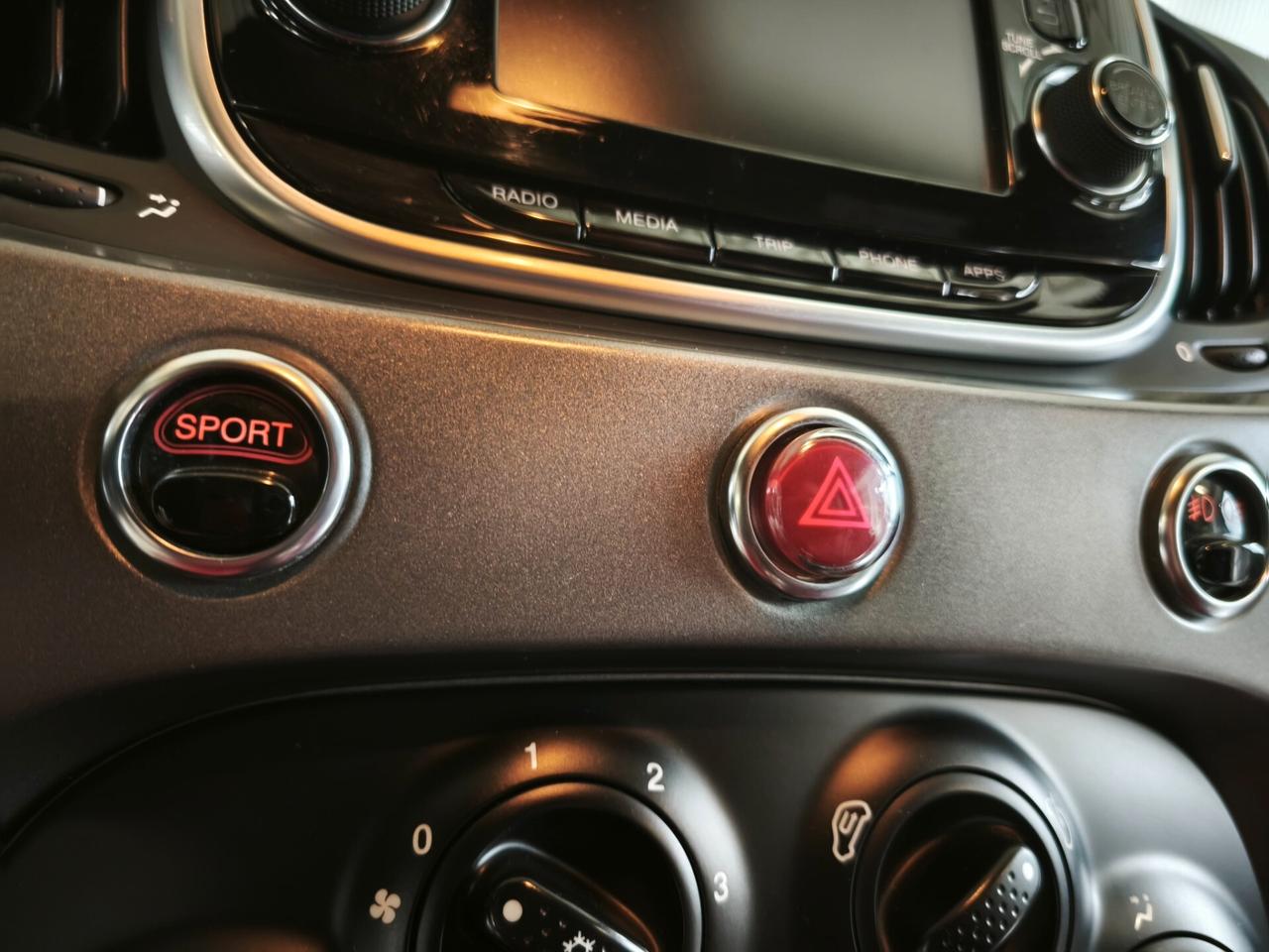 Abarth 595 1.4 Turbo T-Jet 186 CV Turismo