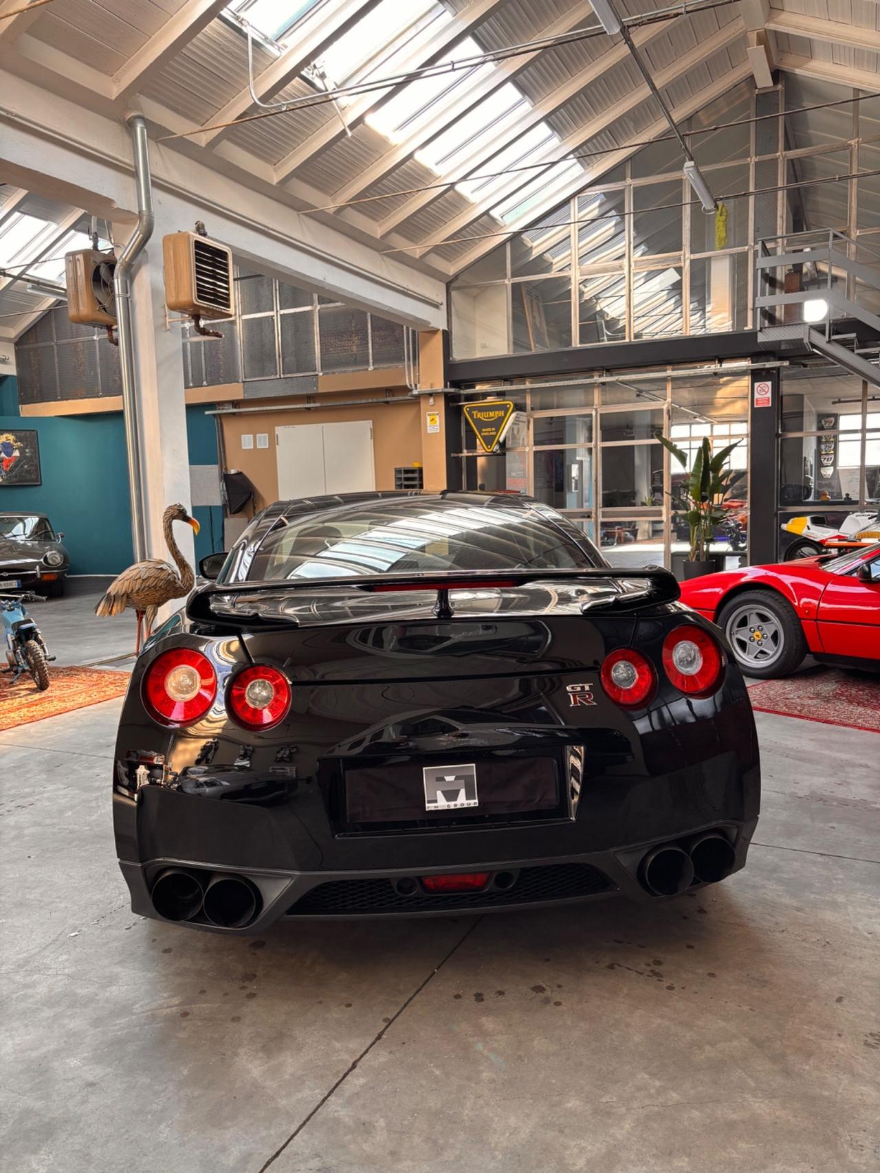Nissan GTR 3.8 V6 Black Edition