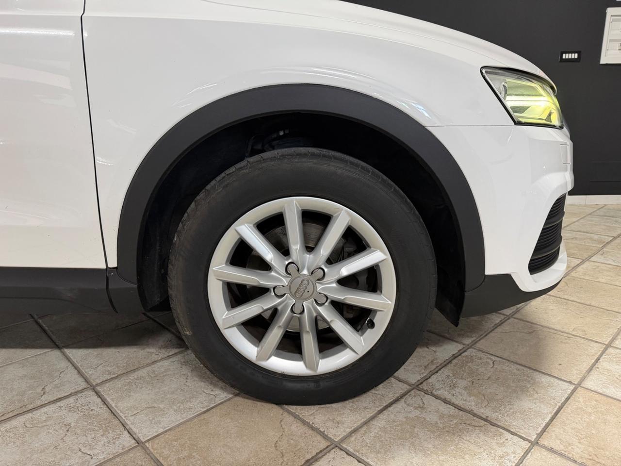 AUDI Q3 2.0 TDI (120) Business Sport 2016