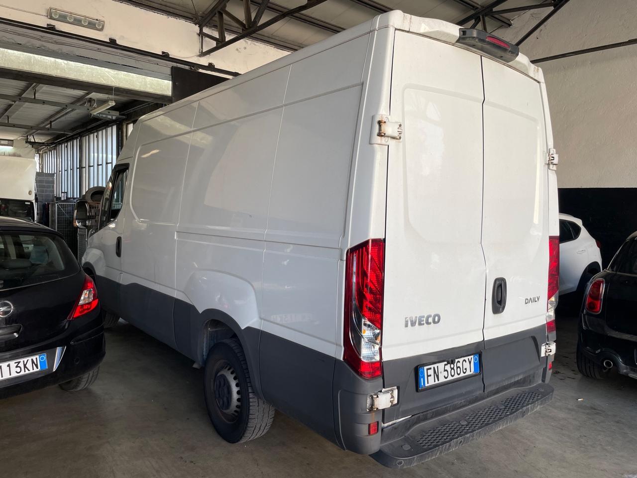 Iveco Daily 33S14 2.3 *UNICO PROPRIETARIO*