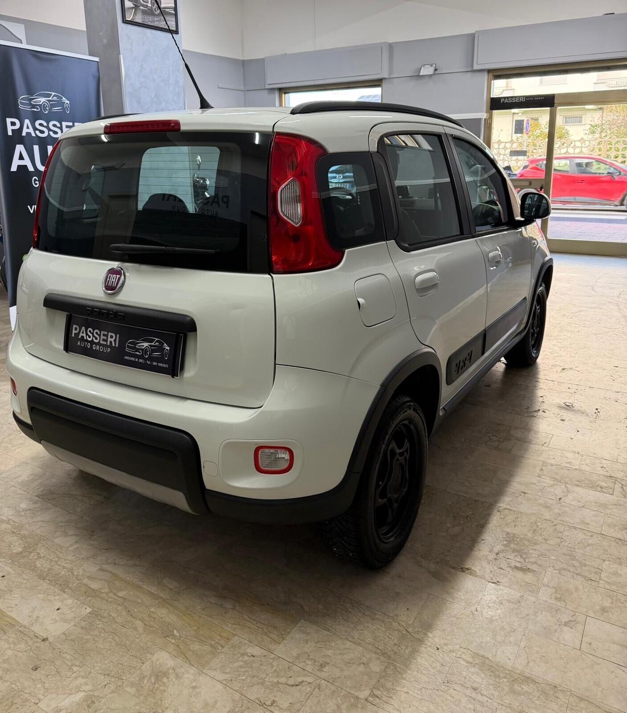 Fiat Panda 1.3 MJT 95 CV 4x4 IVA ESPOSTA